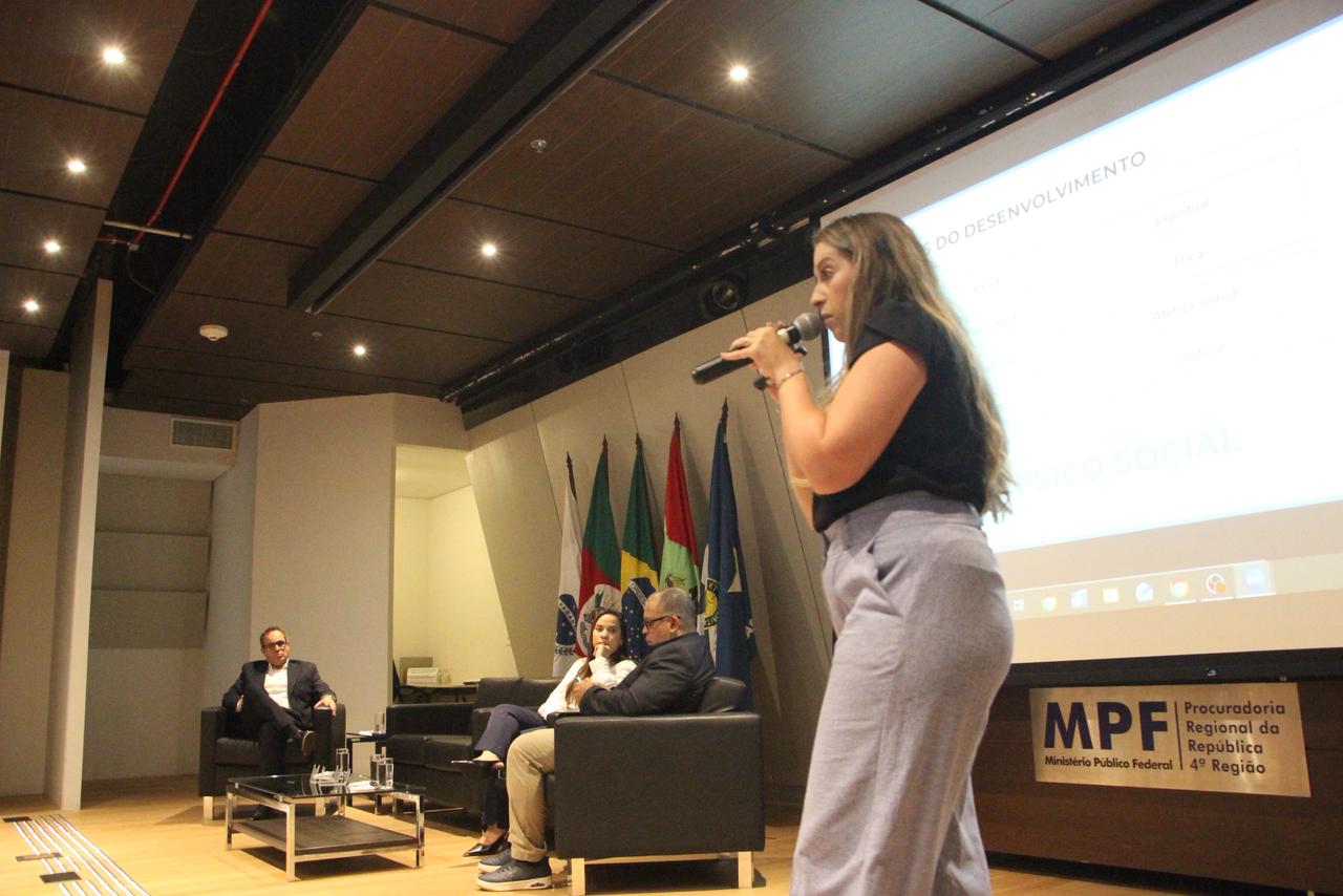 PRR4 promove palestra sobre autismo em parceria com o  Plan-Assiste  e reforça compromisso com o atendimento humanizado